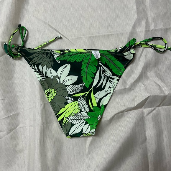 Funky Aerie Swim Bottom - Picture 2 of 2